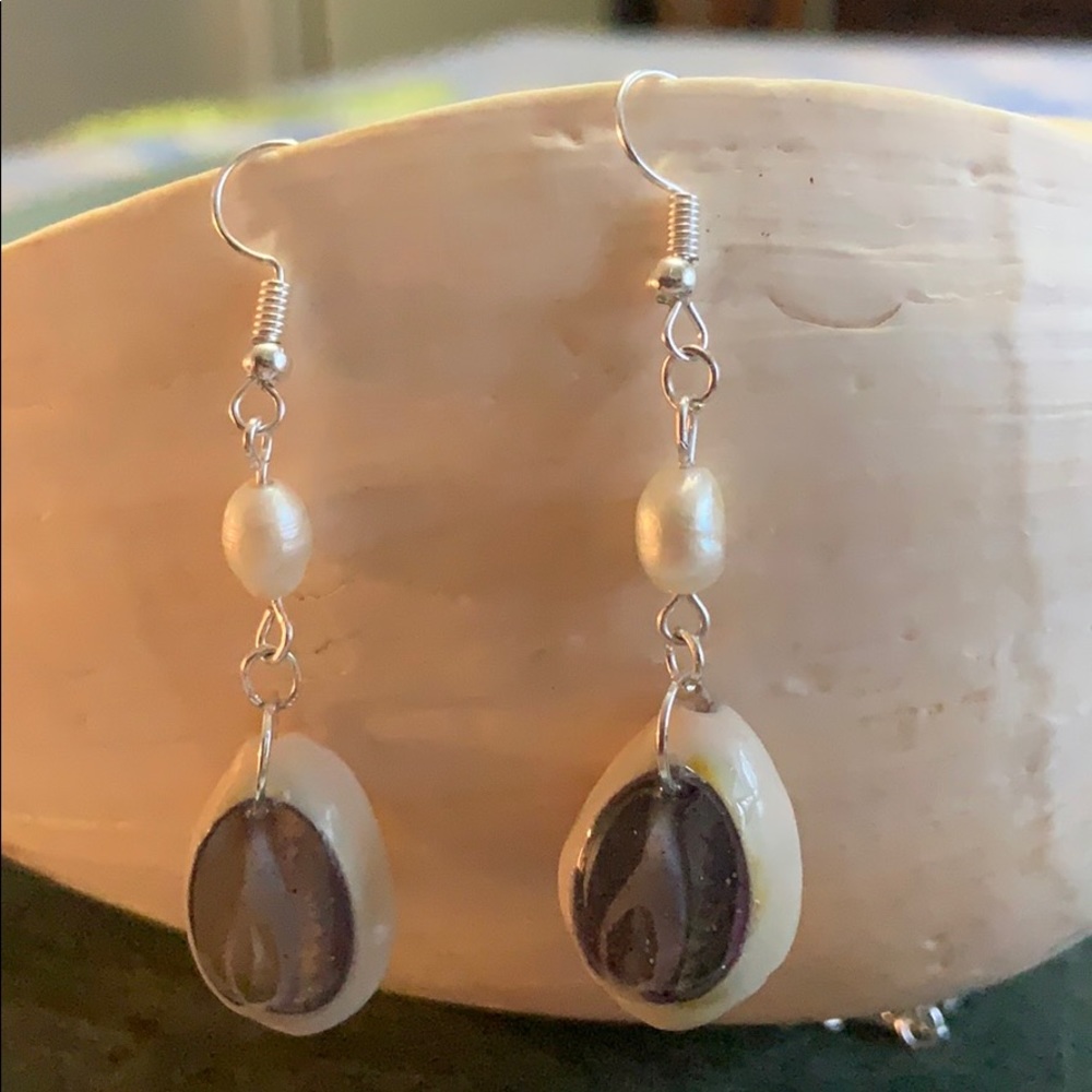 filled shell and fresh water pearl earrings